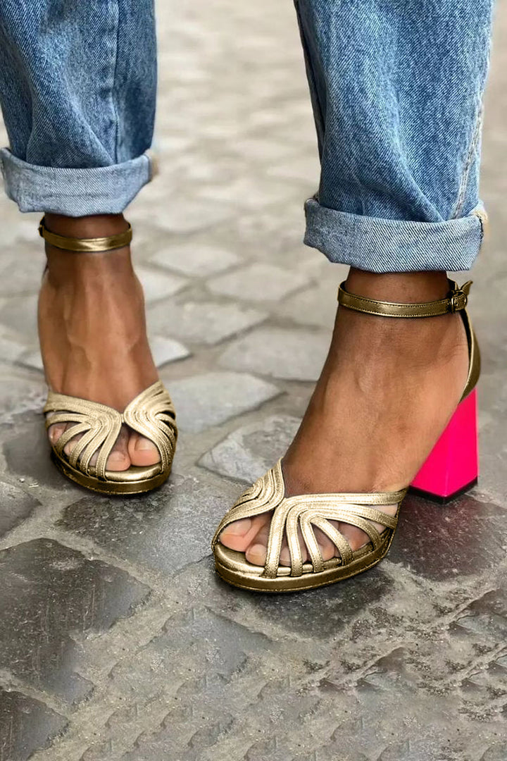 Soise™ | Sandalias de tacón elegante con tiras doradas y punta abierta